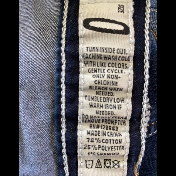 *SOLD* New Indigo Rein crop Stretch Jeans - Picture 5 of 8